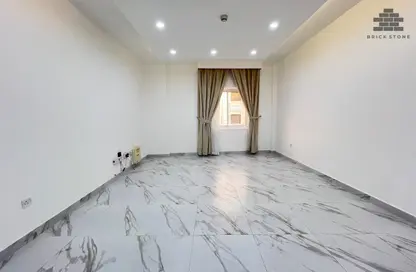 Apartment - 3 Bedrooms - 2 Bathrooms for rent in Al Sadd Road - Al Sadd - Doha