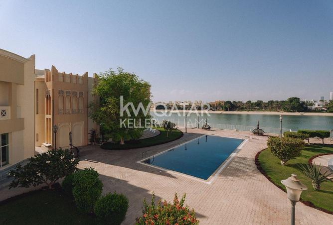 954571 - Property Image 2