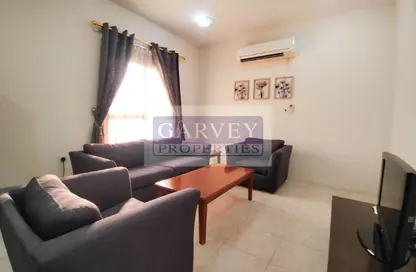 (بنتهاوس  (روف - غرفة نوم - 1 حمام للايجار في طريق سلوى - العزيزية - الدوحة