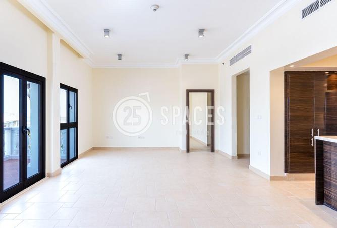 960149 - Property Image 2