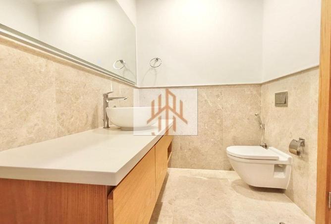 980405 - Property Image 3