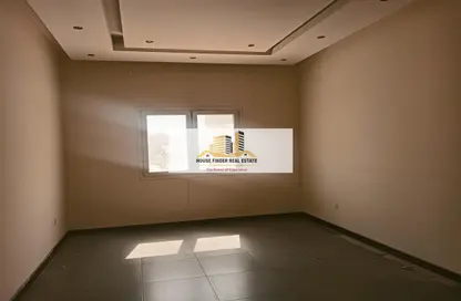 Empty Room image for: Villa - 5 Bedrooms - 5 Bathrooms for rent in Al Waab - Doha, Image 1