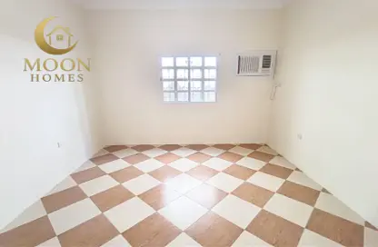 شقة - 3 غرف نوم - 2 حمامات للايجار في منتزه 7 - المنتزه - الدوحة