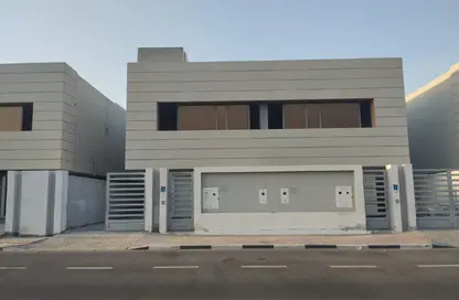 فيلا - استوديو - 4 حمامات للايجار في شارع الوعب - الوعب - الدوحة