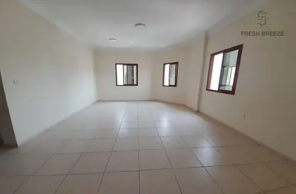 Apartment - 3 Bedrooms - 3 Bathrooms for rent in Al Mansoura - Al Mansoura - Doha