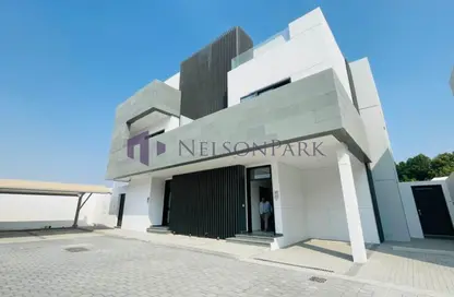 Compound - 3 Bedrooms - 3 Bathrooms for rent in Al Sadd Road - Al Sadd - Doha