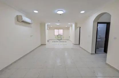 Apartment - 2 Bedrooms - 2 Bathrooms for rent in Al Nasr Street - Al Nasr - Doha