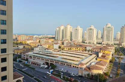 Apartment - 1 Bedroom - 2 Bathrooms for rent in Tower 13 - Porto Arabia - The Pearl Island - Doha