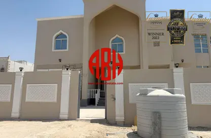 Villa - 6 Bedrooms - 7 Bathrooms for rent in Umm Al Seneem Street - Ain Khaled - Doha