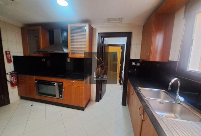 979471 - Property Image 3