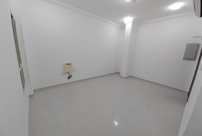 980234 - Property Image 2