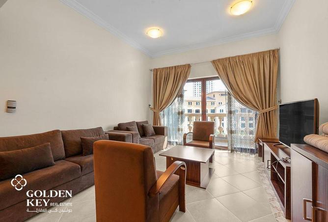 882311 - Property Image 2