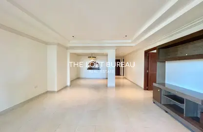 Apartment - 1 Bedroom - 2 Bathrooms for rent in West Porto Drive - Porto Arabia - The Pearl Island - Doha