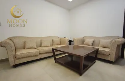 Apartment - 2 Bedrooms - 2 Bathrooms for rent in Umm Ghuwailina 4 - Umm Ghuwailina - Doha