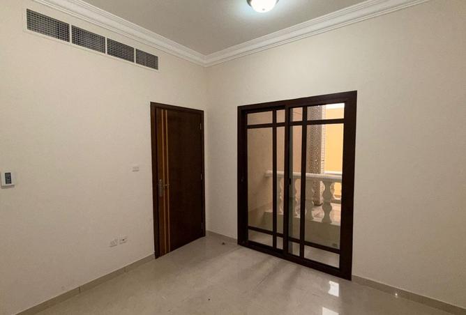 996034 - Property Image 2