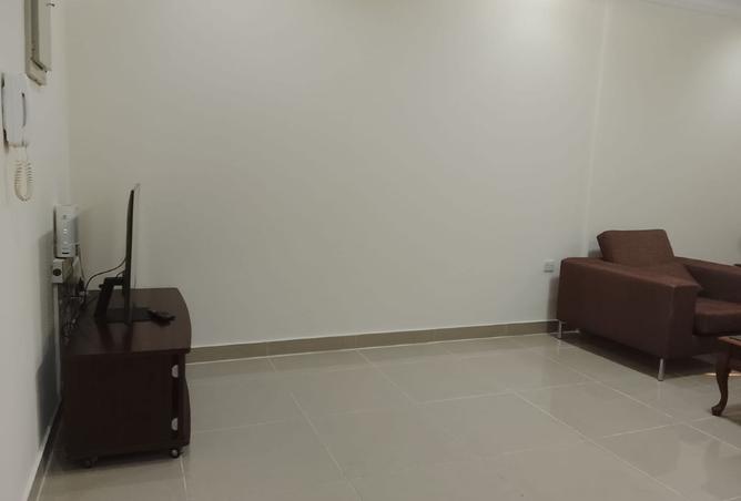 981306 - Property Image 2