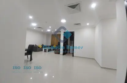 Apartment - 2 Bedrooms - 2 Bathrooms for rent in Corniche Road - Corniche Road - Doha
