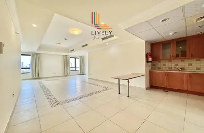 Apartment - Studio - 1 Bathroom for rent in Tower 29 - Porto Arabia - The Pearl Island - Doha