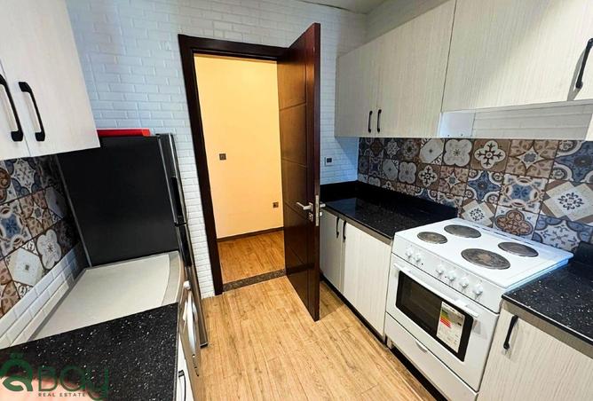 958285 - Property Image 3