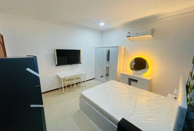 987659 - Property Image 3