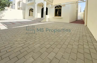 Villa - 6 Bedrooms - 7 Bathrooms for rent in Al Thumama - Al Thumama - Doha