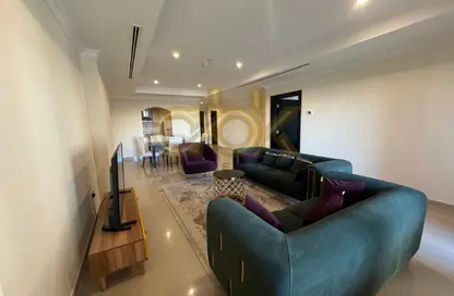 Apartment - 1 Bedroom - 2 Bathrooms for rent in East Porto Drive - Porto Arabia - The Pearl Island - Doha