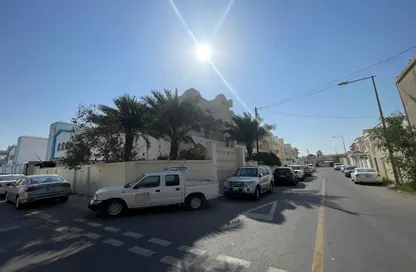 Whole Building - 3 Bedrooms - 3 Bathrooms for sale in Old Airport Road - Old Airport Road - Doha