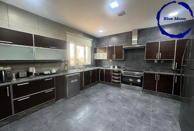 949281 - Property Image 3