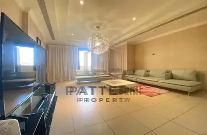 Apartment - 2 Bedrooms - 2 Bathrooms for sale in Porto Arabia - The Pearl Island - Doha