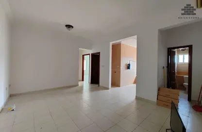 Apartment - 2 Bedrooms - 2 Bathrooms for rent in Salaja Street - Doha Al Jadeed - Doha