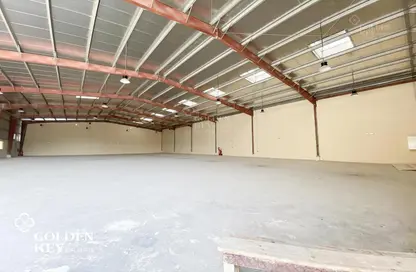 Warehouse - Studio - 1 Bathroom for rent in East Industrial Street - Birkat Al Awamer - Al Wakra