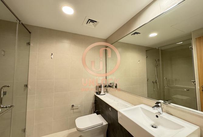 990551 - Property Image 2