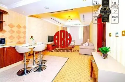 Apartment - 1 Bedroom - 2 Bathrooms for rent in Al Sadd Road - Al Sadd - Doha
