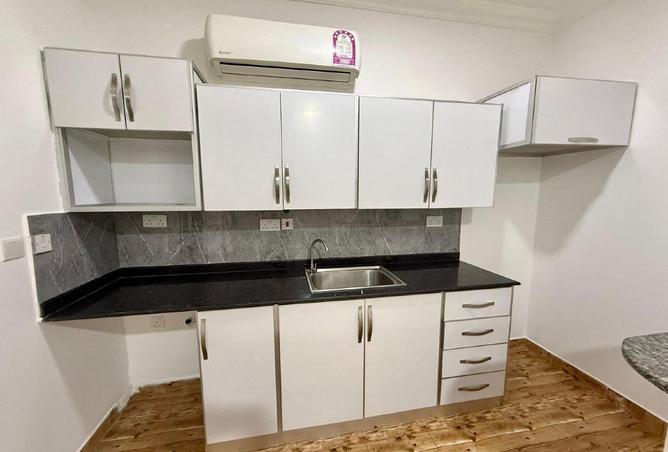 967738 - Property Image 3