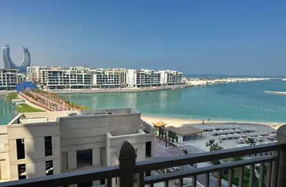 Apartment - 2 Bedrooms - 3 Bathrooms for rent in Abraj Bay - Abraj Quartiers - The Pearl Island - Doha