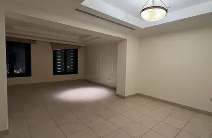 Apartment - 1 Bedroom - 2 Bathrooms for sale in East Porto Drive - Porto Arabia - The Pearl Island - Doha