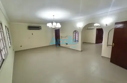 Villa - 4 Bedrooms - 5 Bathrooms for rent in Al Soudan - Al Soudan - Doha