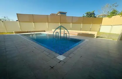 صورة لـ حوض سباحة فيلا - 5 غرف نوم - 6 حمامات للايجار في مجمع الفنار - الوعب - الوعب - الدوحة ، صورة رقم 1