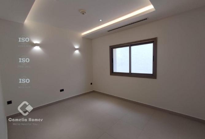 960366 - Property Image 2