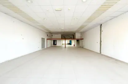 Show Room - Studio - 1 Bathroom for rent in Salwa Road - Old Industrial Area - Al Rayyan - Doha