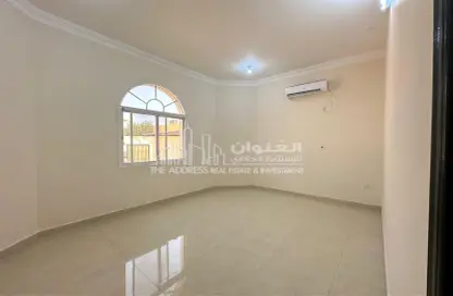 Apartment - 2 Bedrooms - 1 Bathroom for rent in Al Hadara Street - Al Thumama - Doha