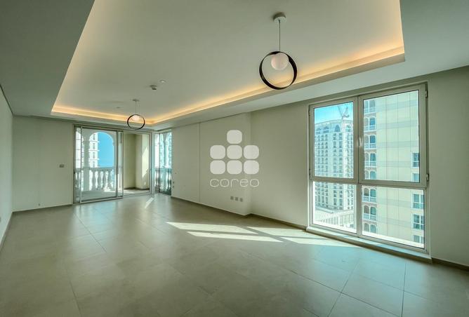 930419 - Property Image 2