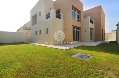 فيلا - 4 غرف نوم - 5 حمامات للايجار في شارع الوعب - الوعب - الدوحة