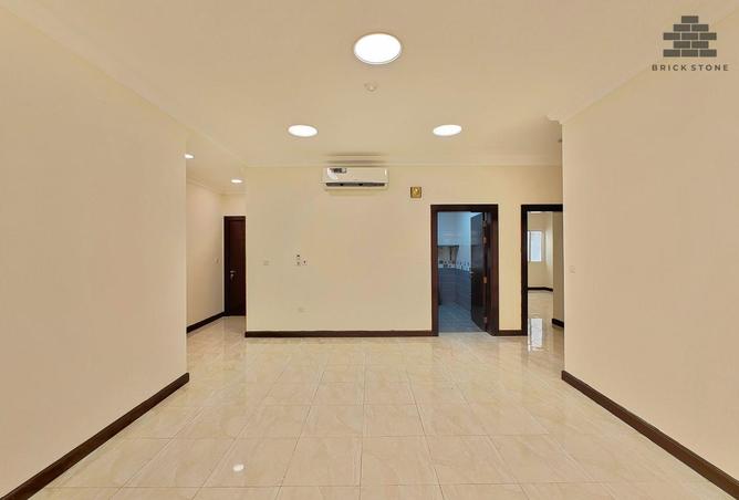 953623 - Property Image 2