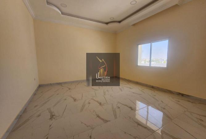 967940 - Property Image 3