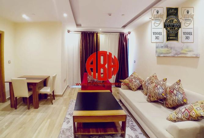 Apartment - 1 Bedroom - 2 Bathrooms for rent in Al Doha Plaza - Al Sadd - Al Sadd - Doha