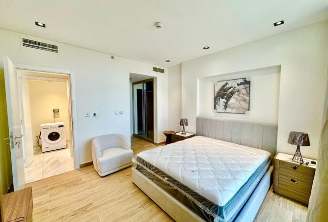 985608 - Property Image 2