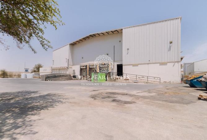 946878 - Property Image 2