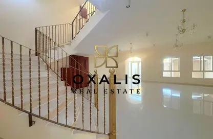 Apartment - 5 Bedrooms - 5 Bathrooms for rent in Al Nuaija - Doha