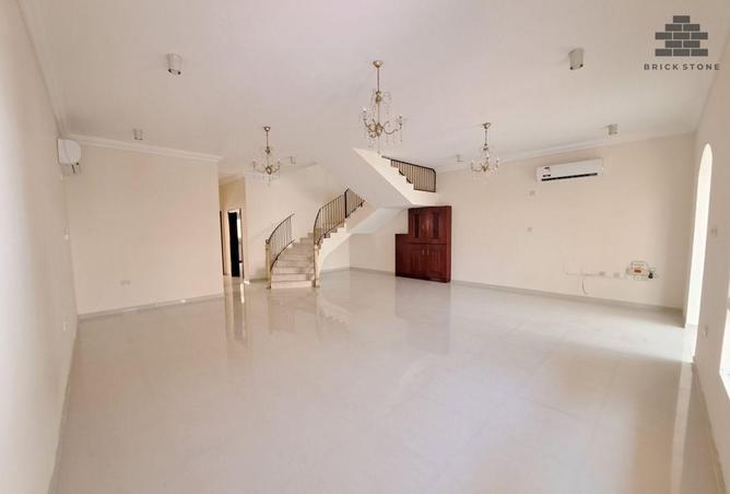 952894 - Property Main Image